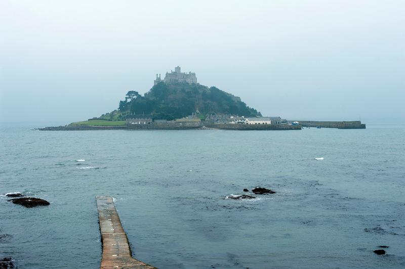 a rain day looking from marazion, towards st michaels mount